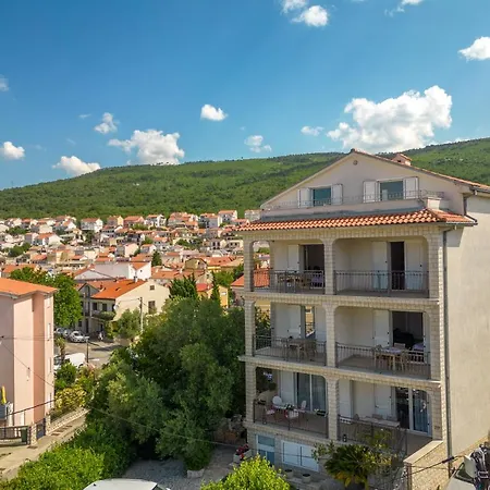 Apartments Lonzor-3