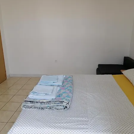 Apartments And Rooms With Parking Space Selce, Crikvenica - 2362-2